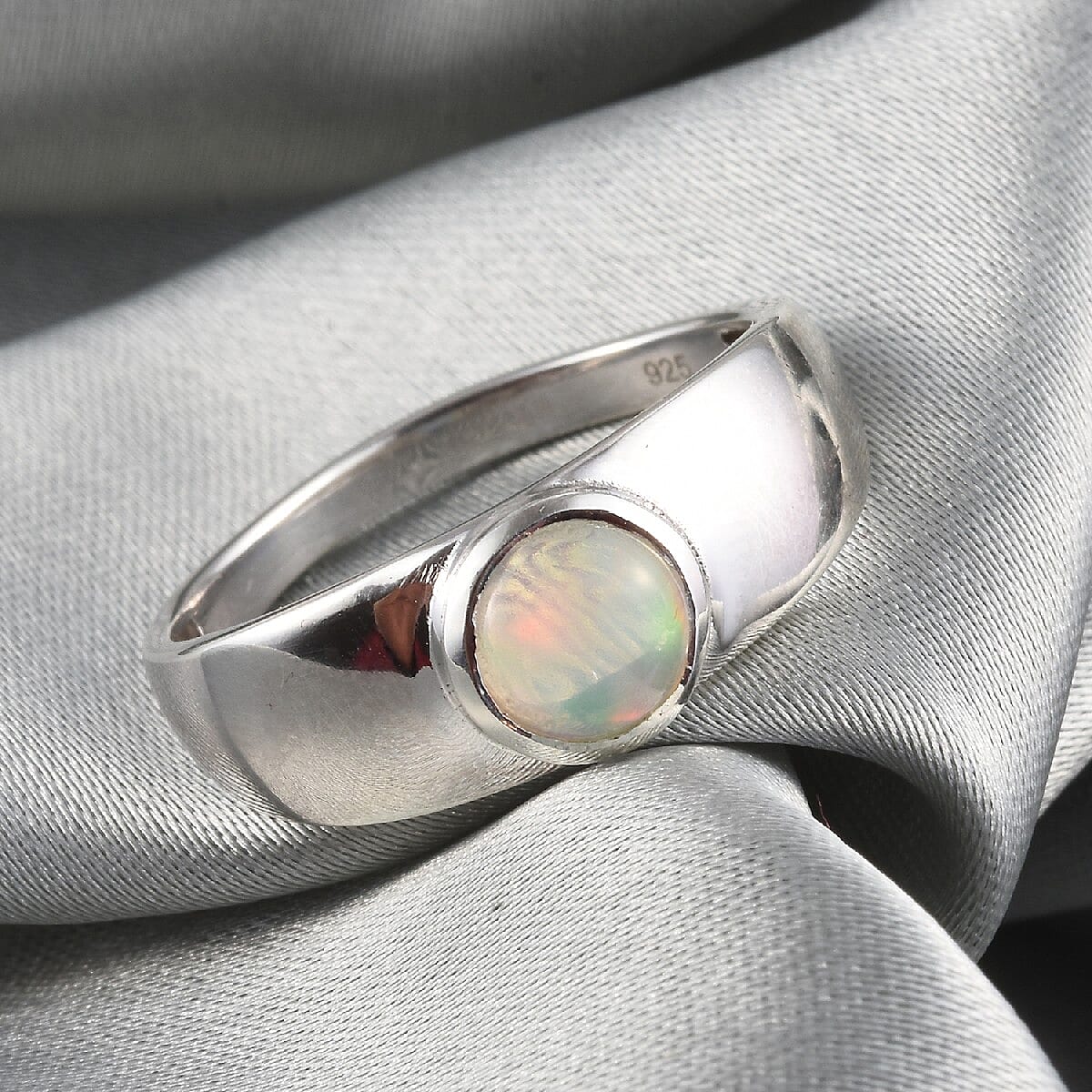 Ethiopian Welo Opal Band Ring in Platinum Overlay Sterling Silver