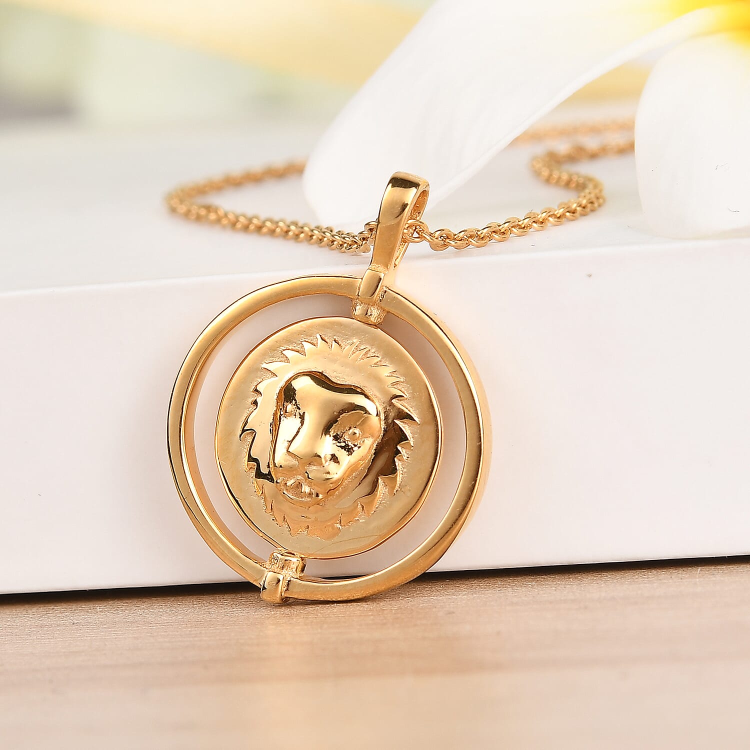 Sunday Child 14K Gold Overlay Sterling Silver Leo Zodiac Sign Pendant with Chain (Size 20), Silver Wt. 6.75 Gms