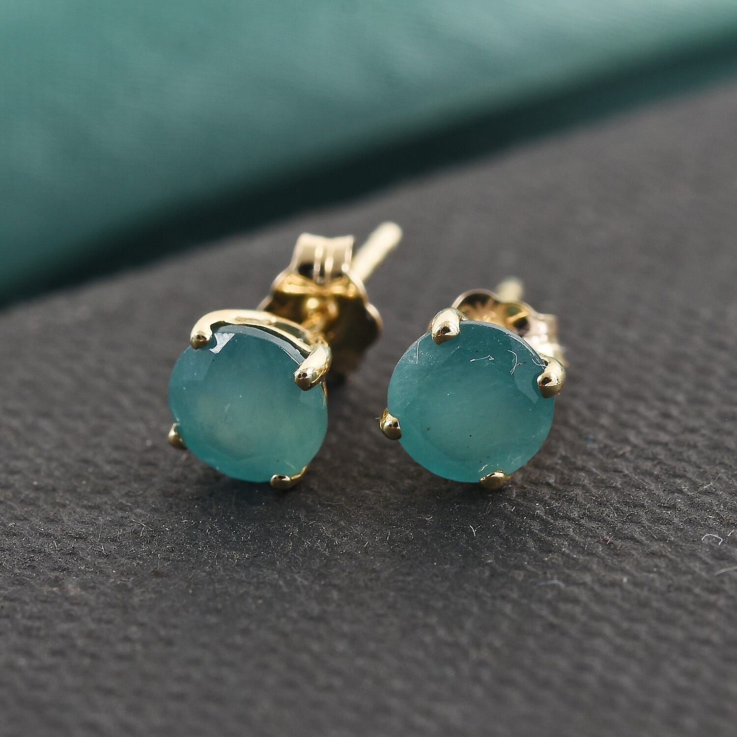 9K Yellow Gold AA Grandidierite Solitaire Stud Earrings (with Push Back) 1.14 Ct.