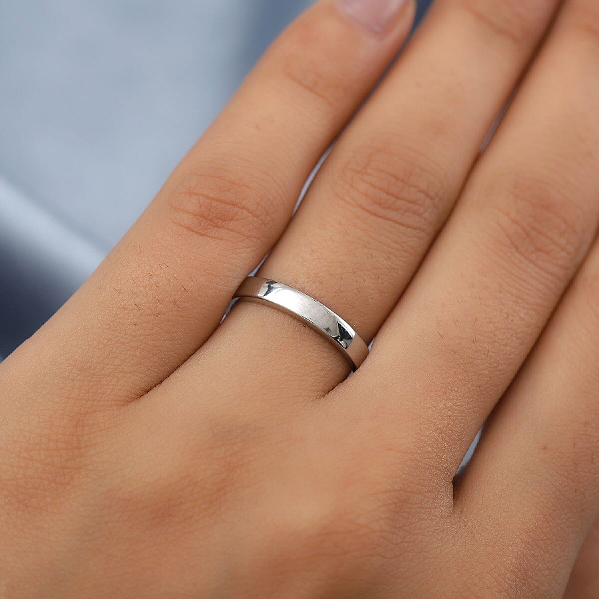 950 Platinum Band Ring