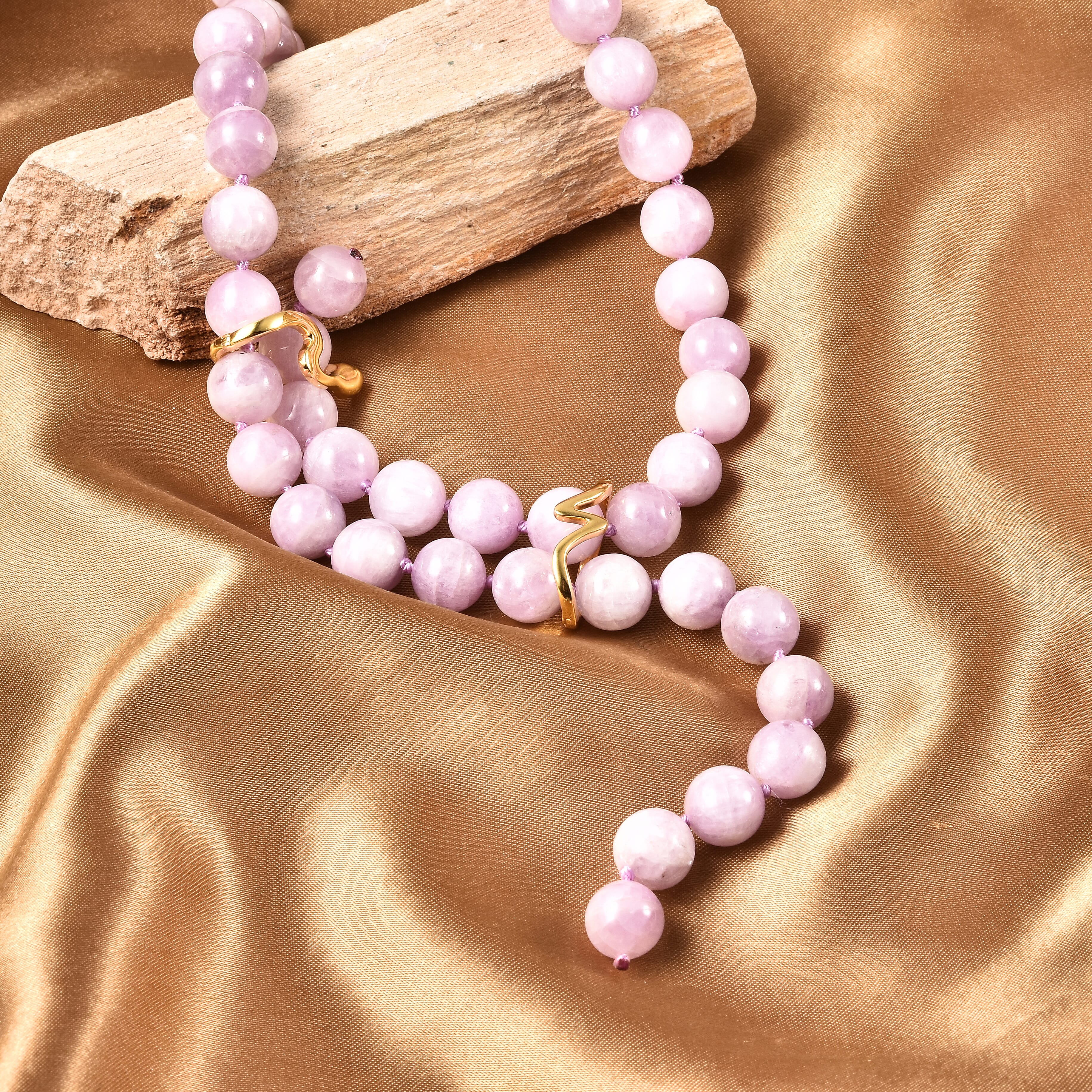 Urucum Kunzite Necklace (Size 24) with Magentic Lock in Yellow Gold Overlay Sterling Silver 491.50 Ct.