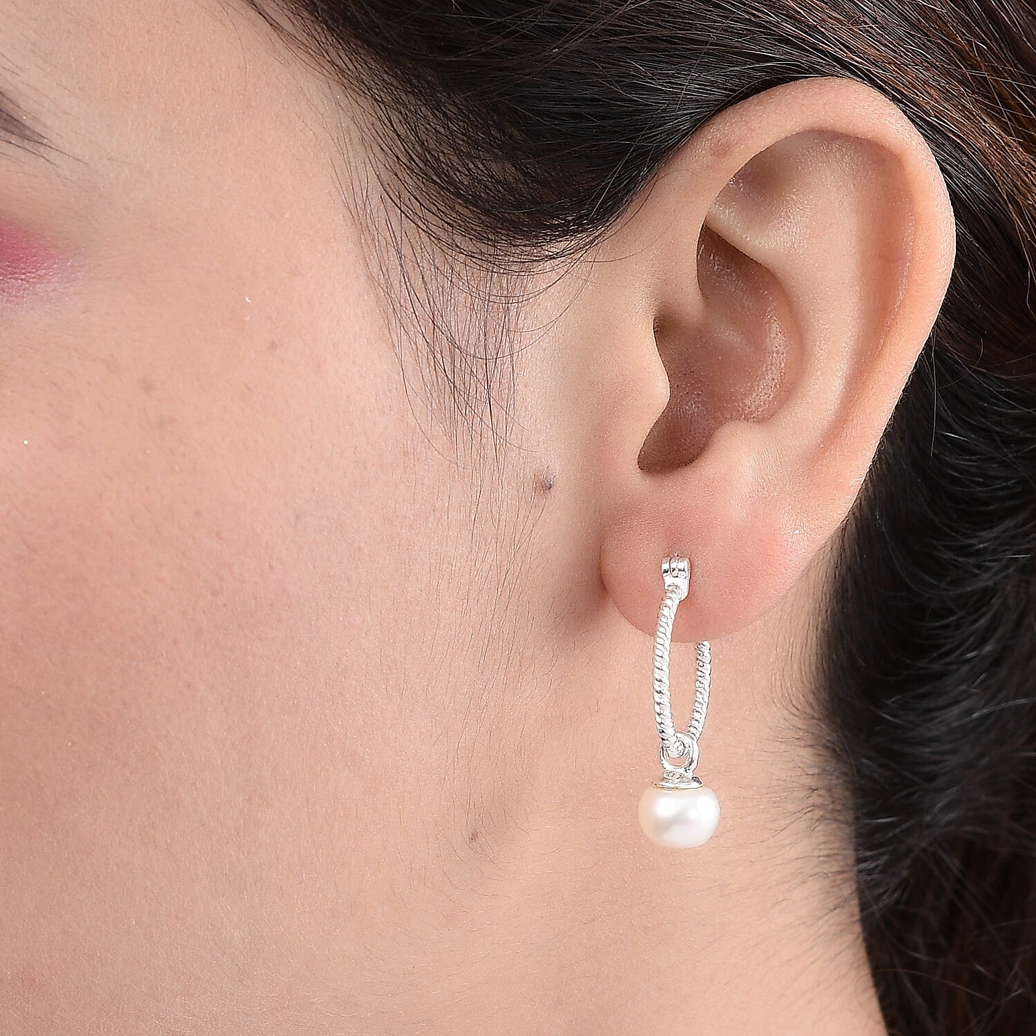 Freshwater Pearl Stud Earrings (with Clasp) in Sterling Silver