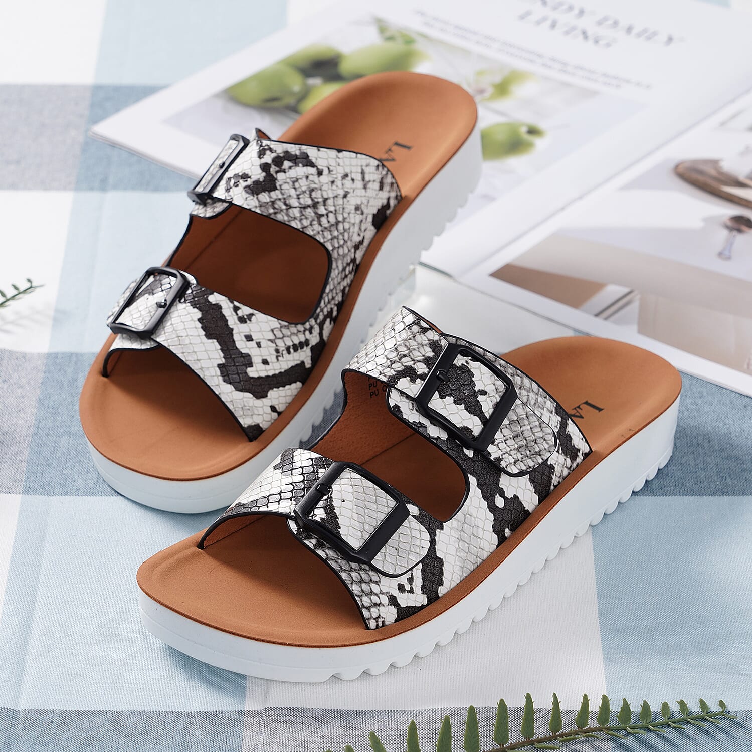 LA MAREY Snake Skin Pattern Two Strap Slip on Sandal (Size 3) - White