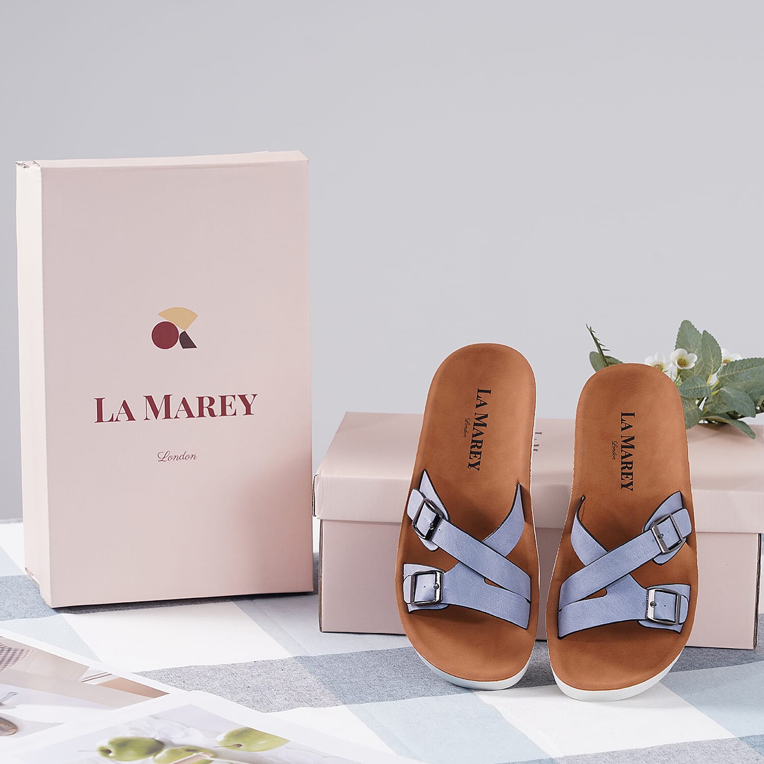 LA MAREY Criss Cross Pattern Two Strap Slippers (Size 3) - Blue