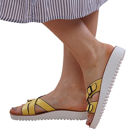 LA MAREY Criss Cross Pattern Two Strap Sandals (Size 4) - Yellow