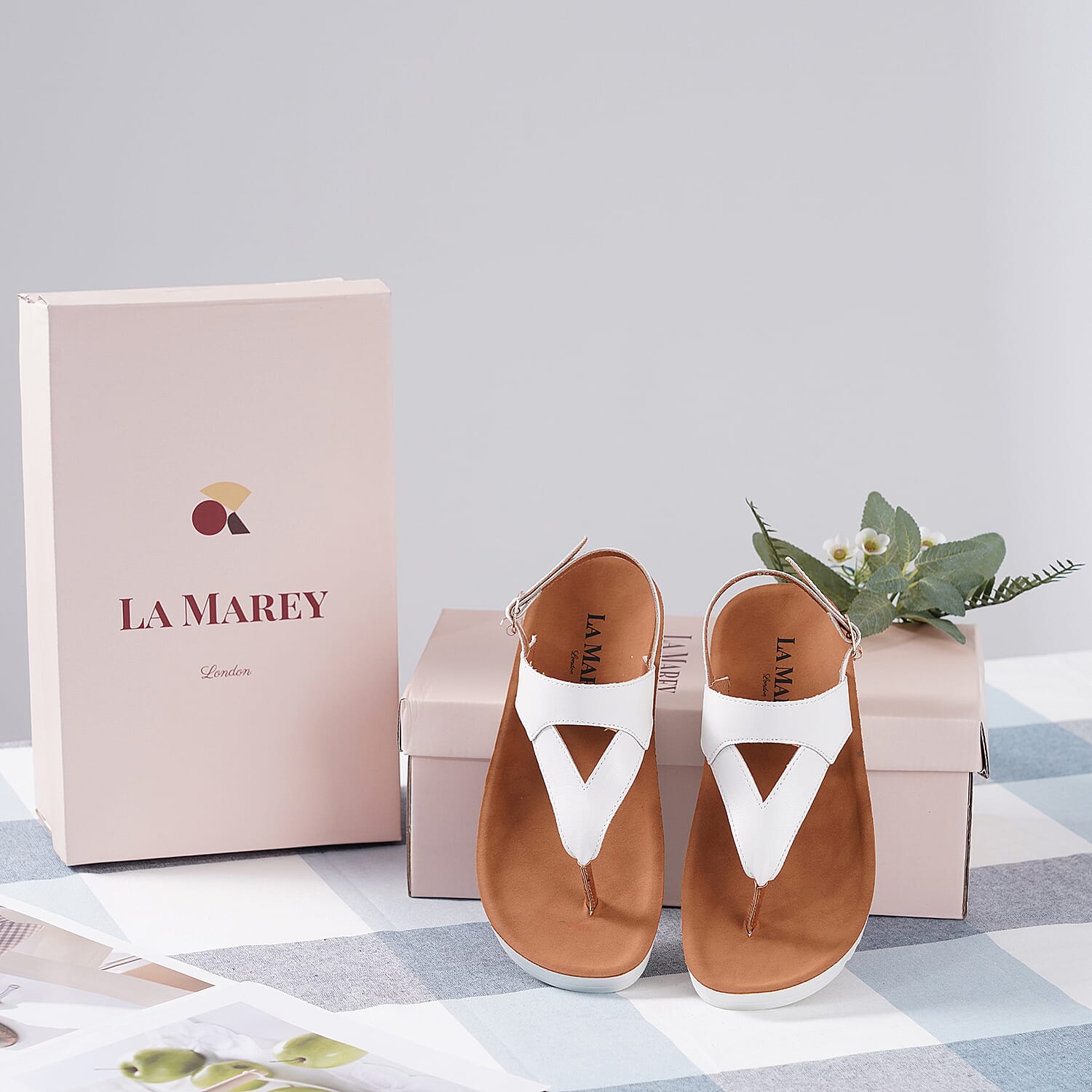 LA MAREY Open Toe Flat Women Sandals with Loop Strap (Size 3) - White