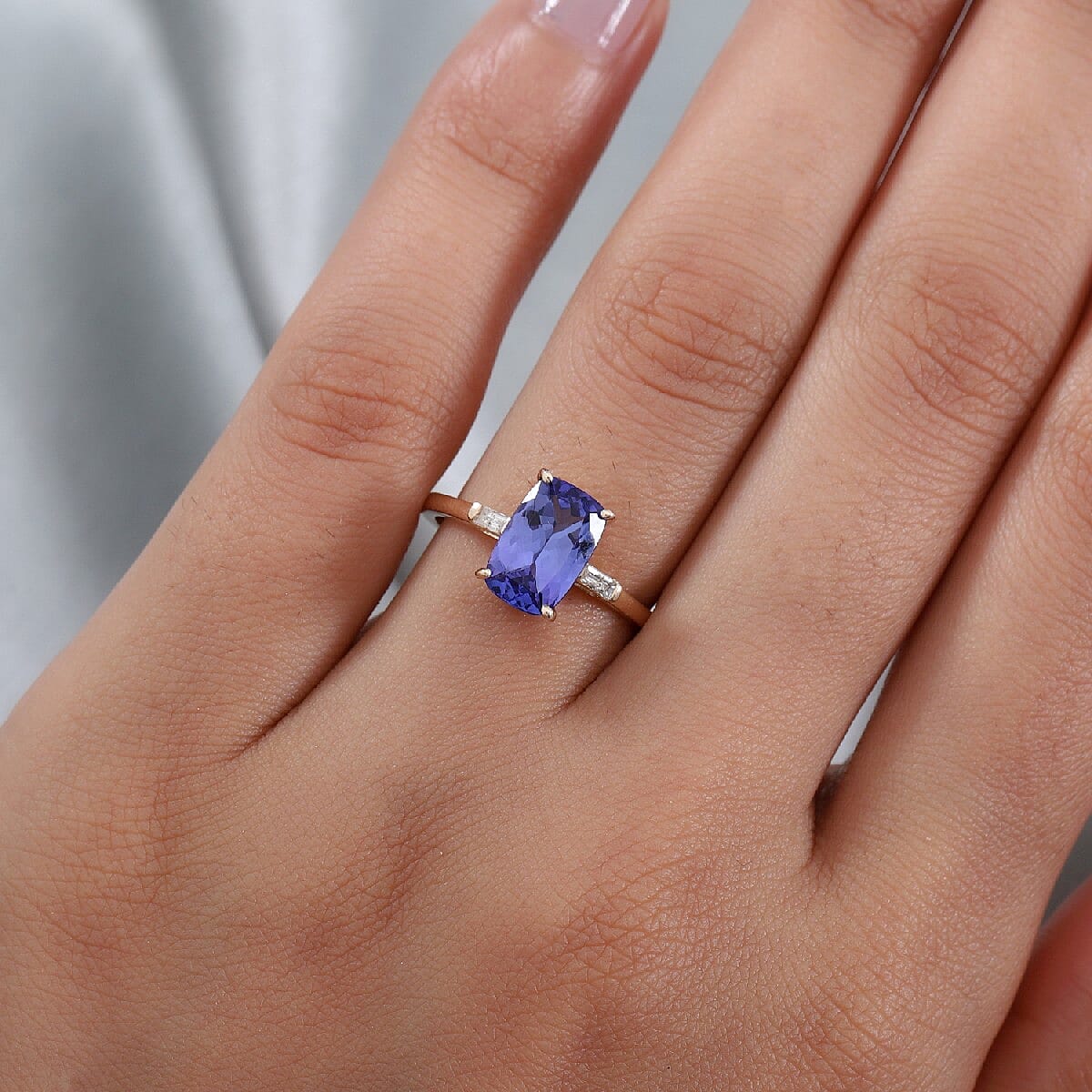 9K Yellow Gold Tanzanite and Diamond Ring 1.96 Ct.