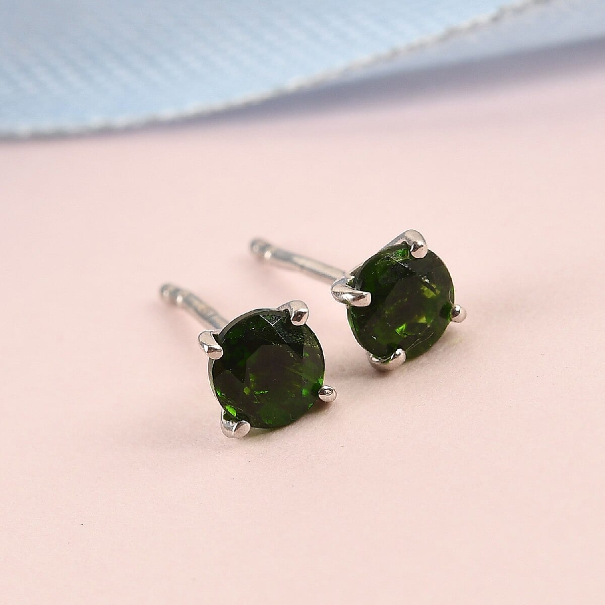 Chrome Diopside Solitaire Stud Earrings (with Push Back) in Platinum Overlay Sterling Silver