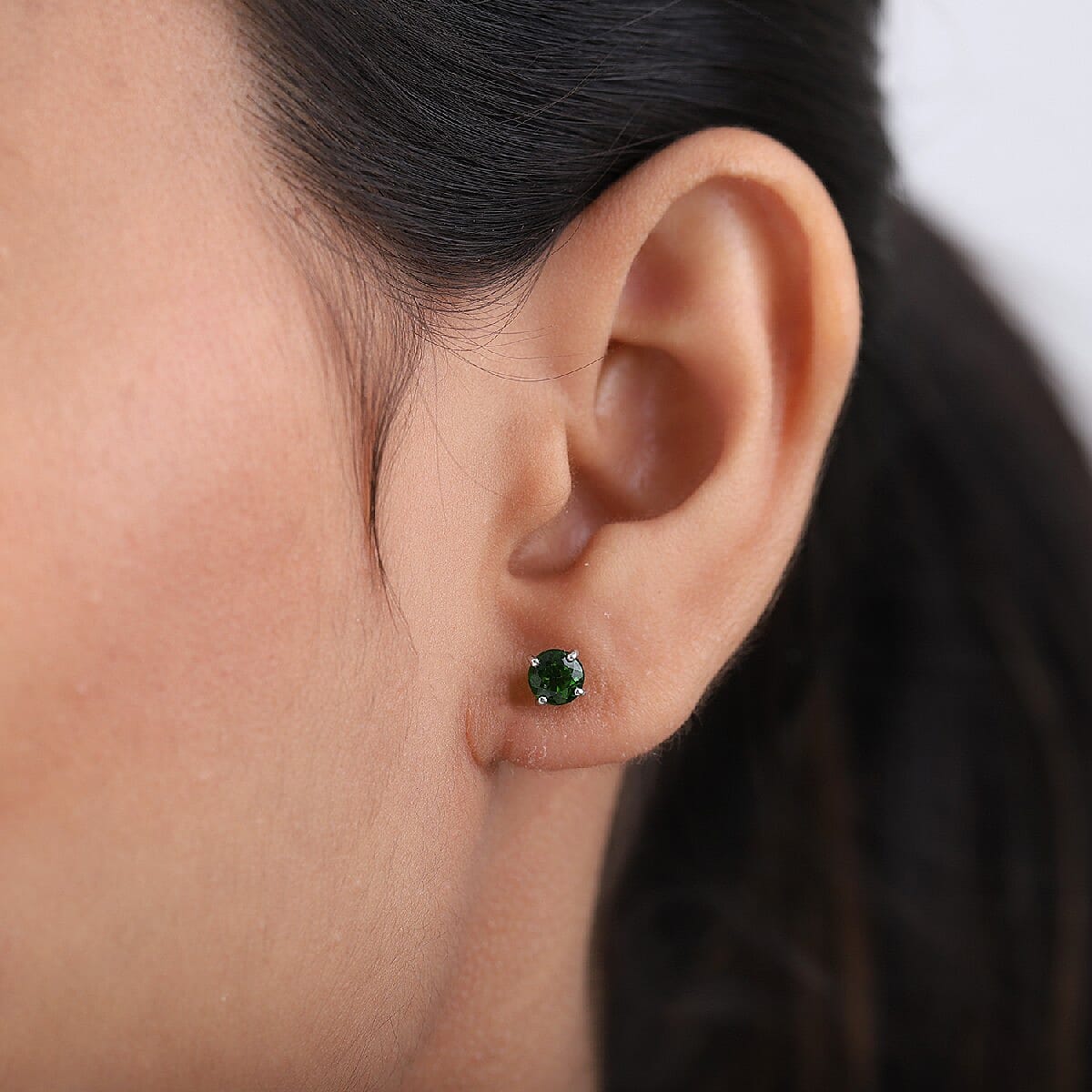 Chrome Diopside Solitaire Stud Earrings (with Push Back) in Platinum Overlay Sterling Silver