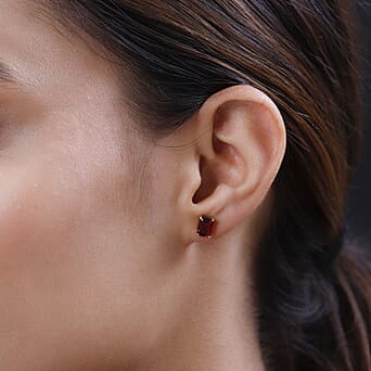 https://tjcuk.sirv.com/Products/38/1/3815825/1.7-Ct.-Red-Garnet-Solitaire-Earrings-in-14K-Gold-Plated-Sterling-Silv_3815825_2.jpg?w=342&h=342