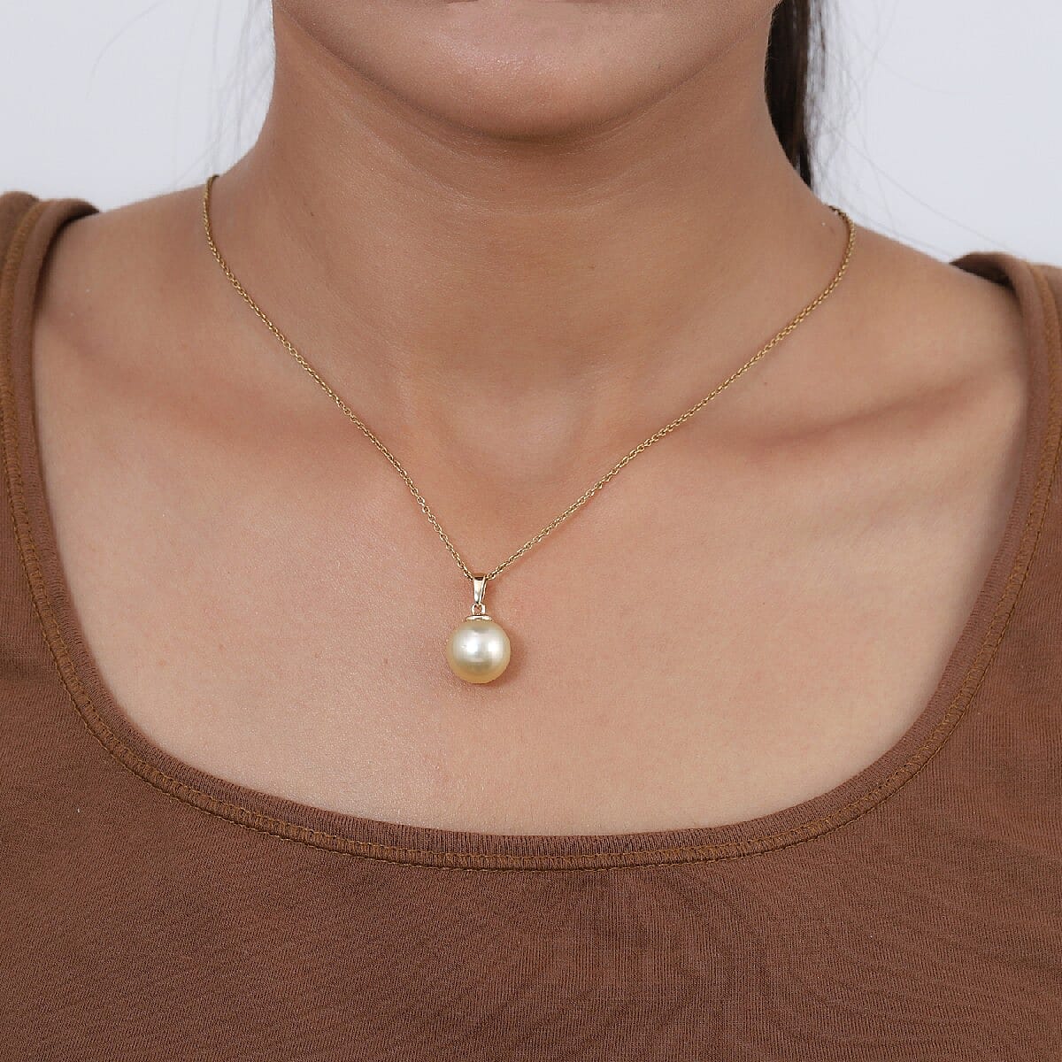 9K Yellow Gold Golden South Sea Pearl Pendant