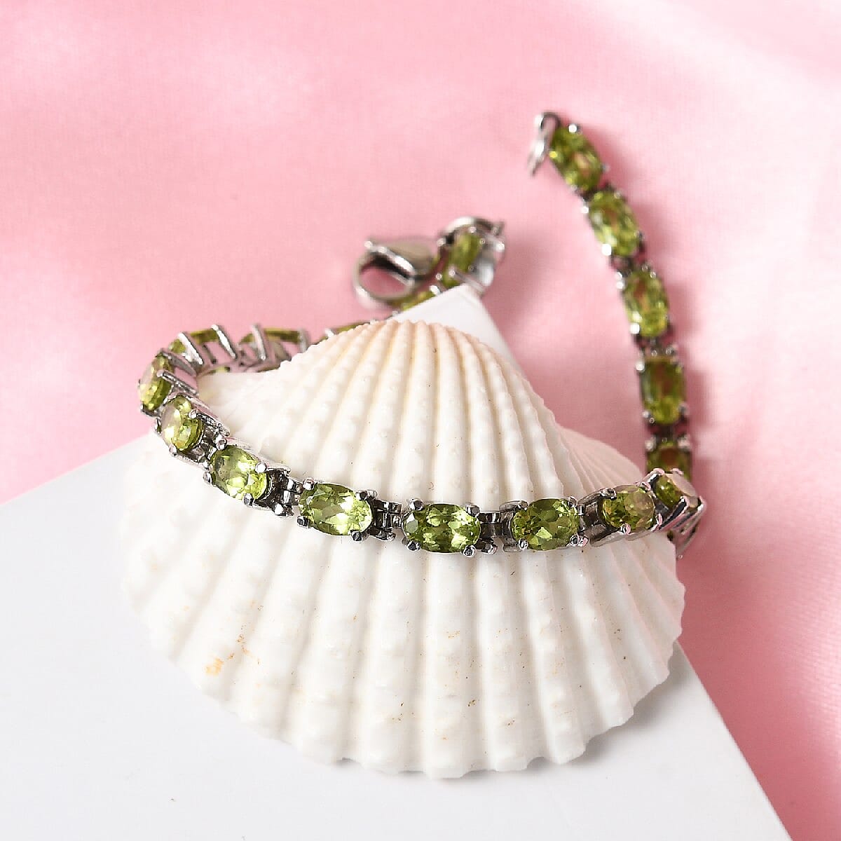 One Time Deal - Peridot Bracelet (Size 7) in Stainless Steel 9.73 Ct.