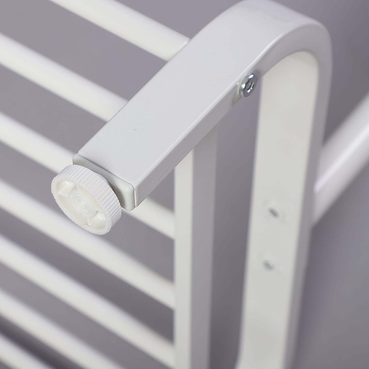 Stylish Garment Rack (Size 115.5x40x145 Cm) - White