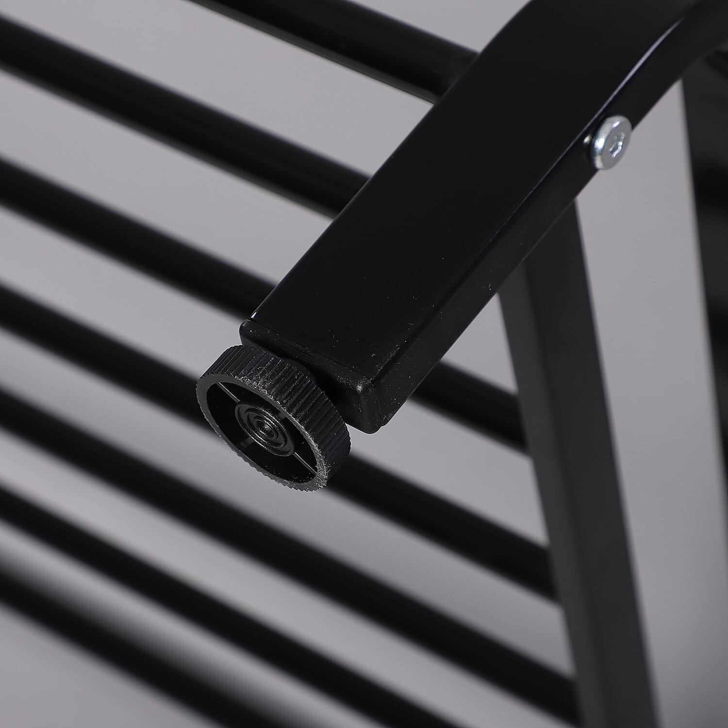 Stylish Garment Rack (Size 115x40x145 Cm) - Black