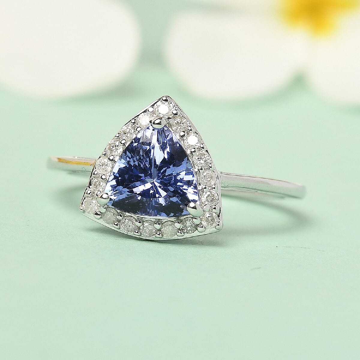 9K White Gold Tanzanite and Diamond Ring 1.410 Ct.