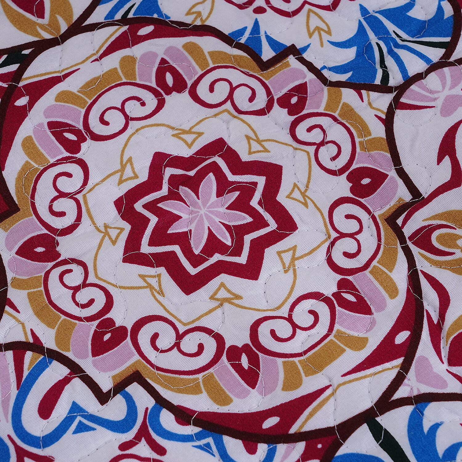 3 Pieces Set - Pigment Pattern Quilt (260x240Cm) with 2 Pillow Cases (70x50x2 Cm) - Purple