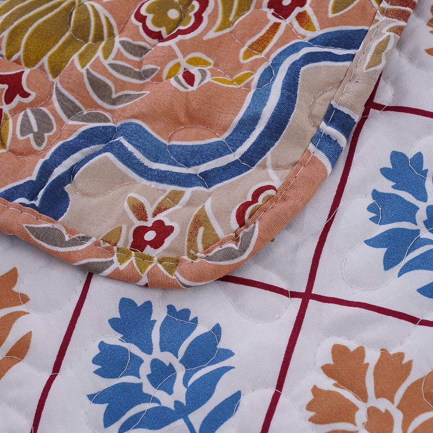 3 Pieces Set - Floral Pattern Quilt (260x240Cm) with 2 Pillow Cases (70x50x2Cm) - Beige