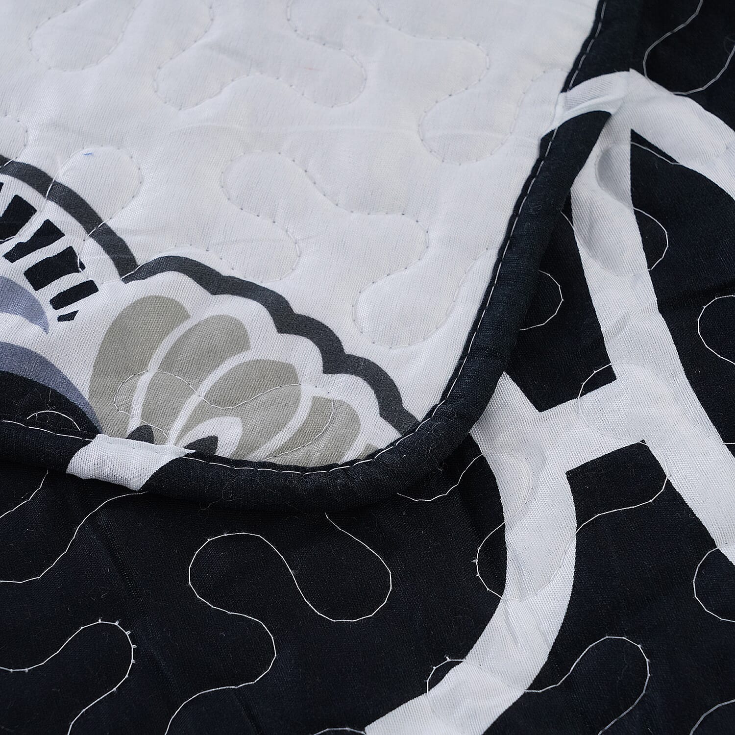 3 Pieces Set - Pigment Pattern Quilt (260x240Cm) with 2 Pillow Cases (70x50x2Cm-5Cm) - Grey, White and Black