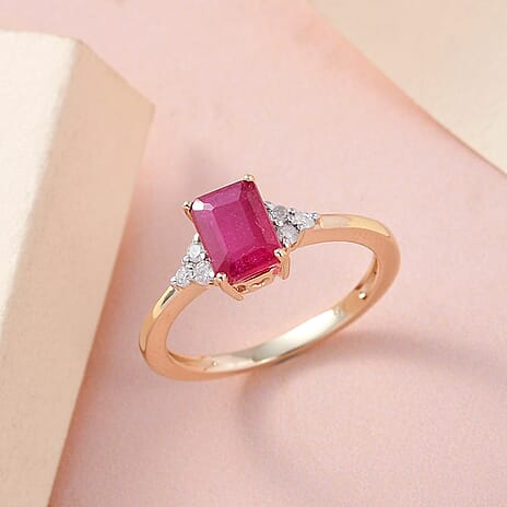 9K Yellow Gold African Ruby & Diamond Ring 1.67 Ct.