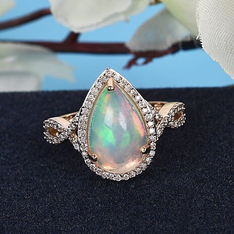 9K Yellow Gold Ethiopian Welo Opal and Diamond Ring 3.05 Ct.