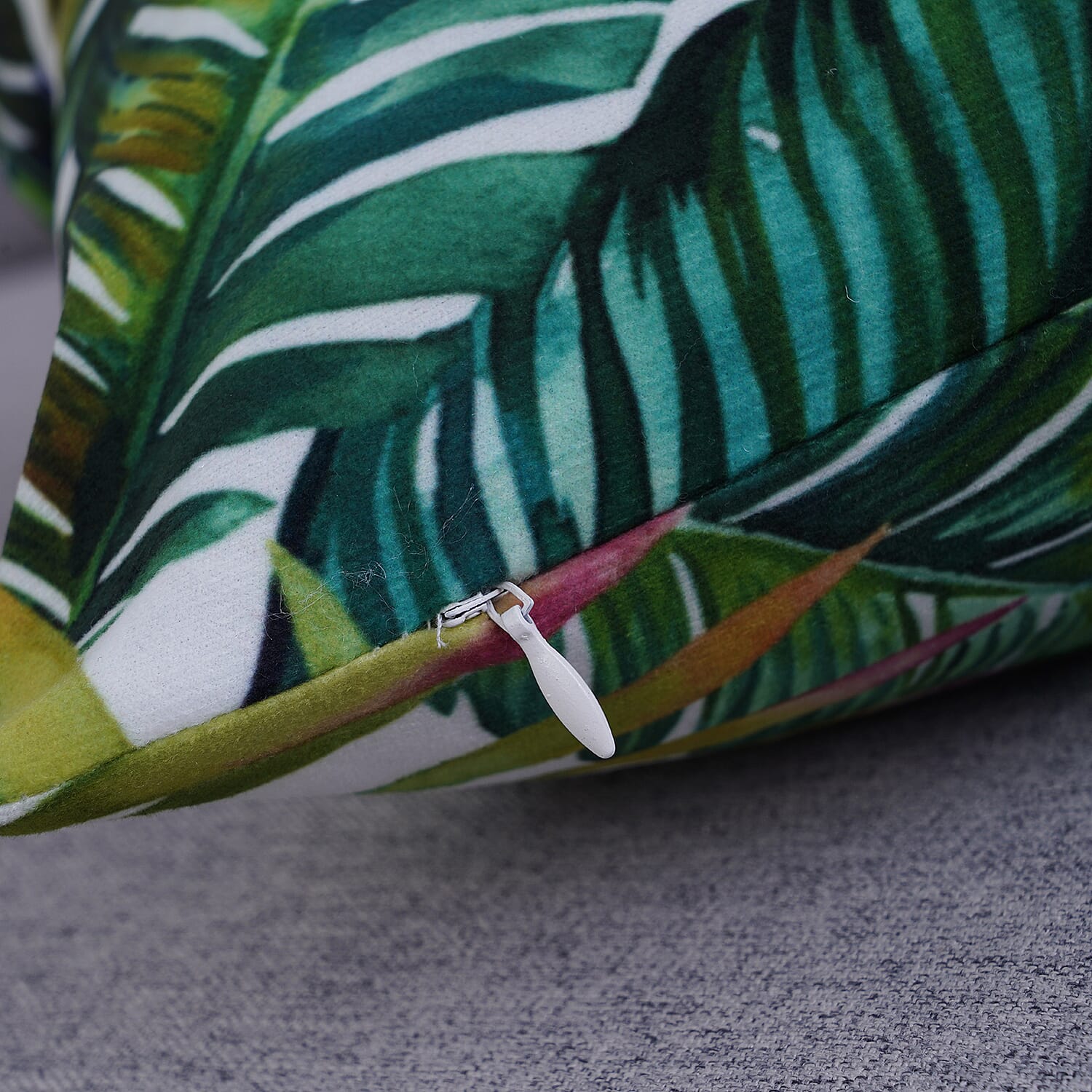 Set of 2 - Leaves Pattern Cushion Cover with Zipper Closure (Size 43x43cm) - White & Green