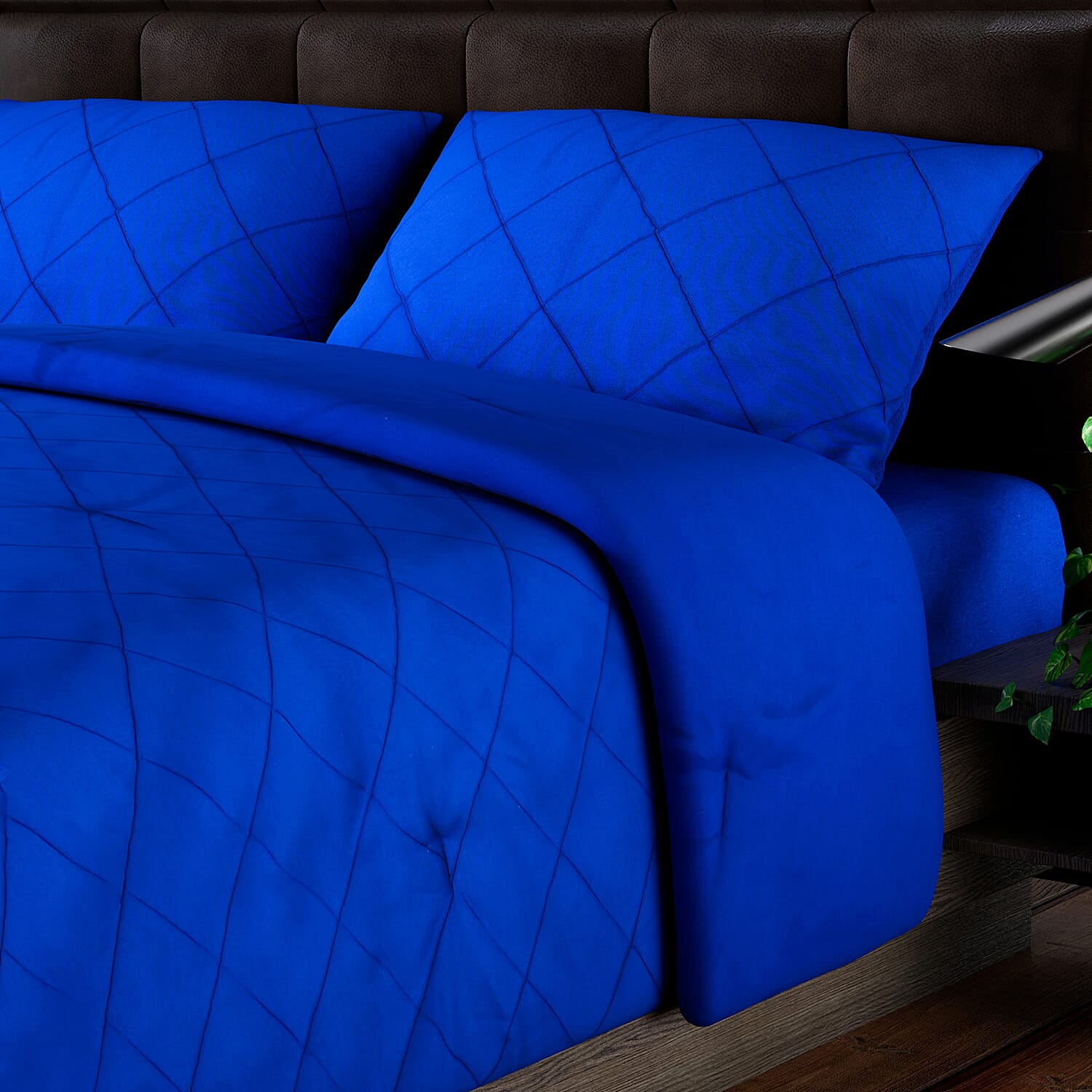 4 Piece Set Solid Microfibre Flat Sheet Fitted Sheet and 2 Pillowcases