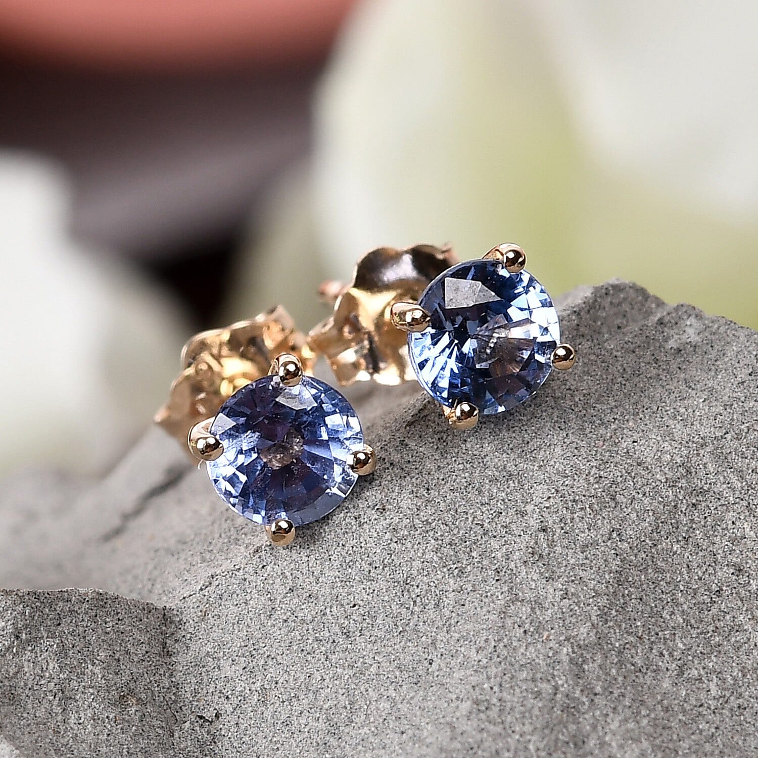 9K Yellow Gold  Blue Ceylon Sapphire Earrings (with Push Back)
