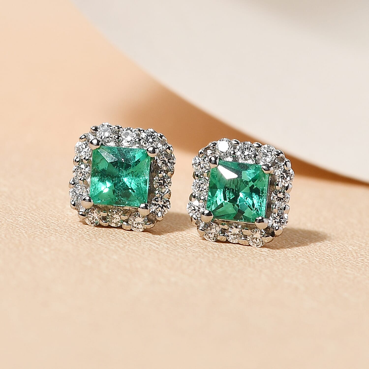 RHAPSODY 950 Platinum AAAA Boyaca Colombian Emerald and Diamond( VS-E-F)Stud Earrings (With Screw Back)