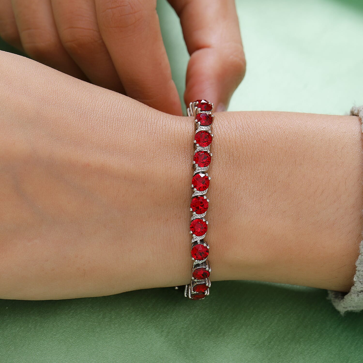 Lustro Stella Siam Colour Crystal Bracelet (Size 7.5) in Silver Tone