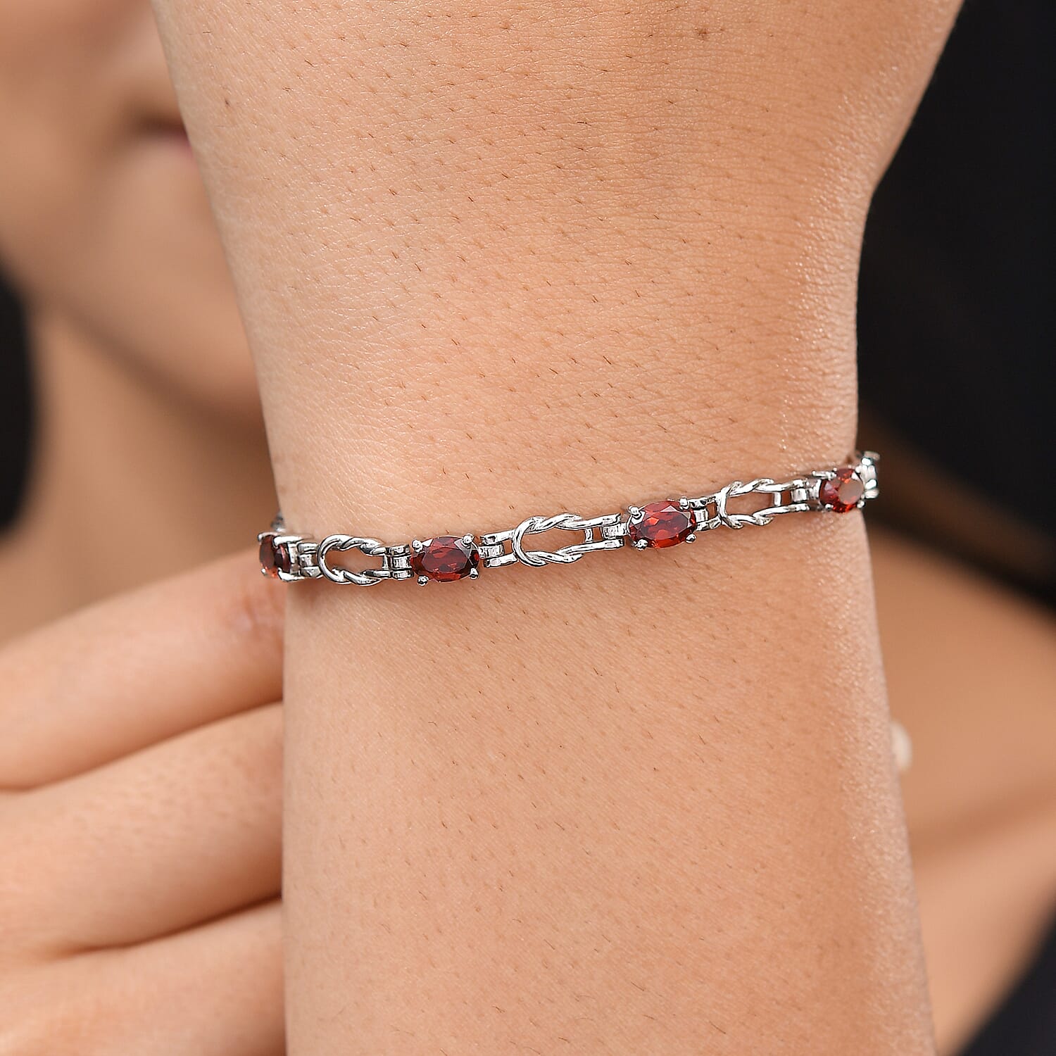 Mozambique Garnet Bracelet (Size 8.5 with Extender) 4.20 Ct.