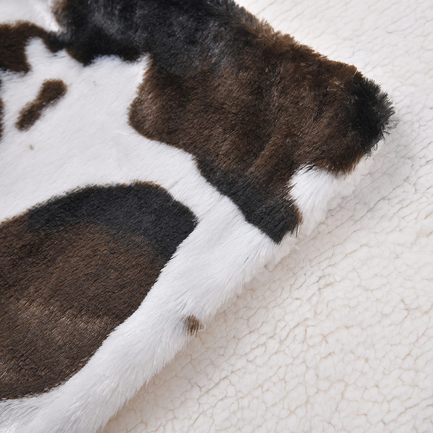 Cow Pattern Sherpa Faux Fur Blanket ( Size 200x150 Cm) - White, Black & Brown