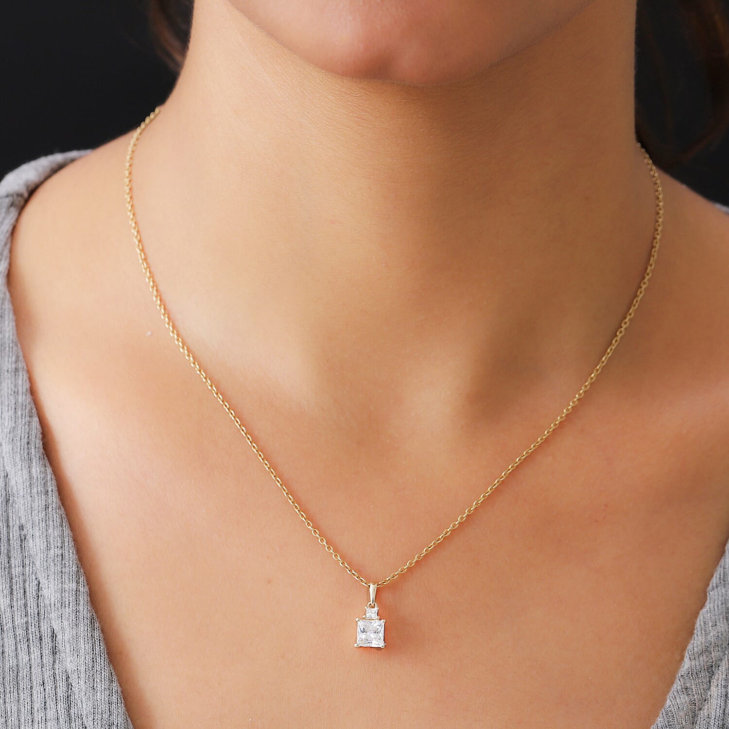 Lustro Stella 9K Yellow Gold Pendant Made with Finest CZ 2.37 Ct.