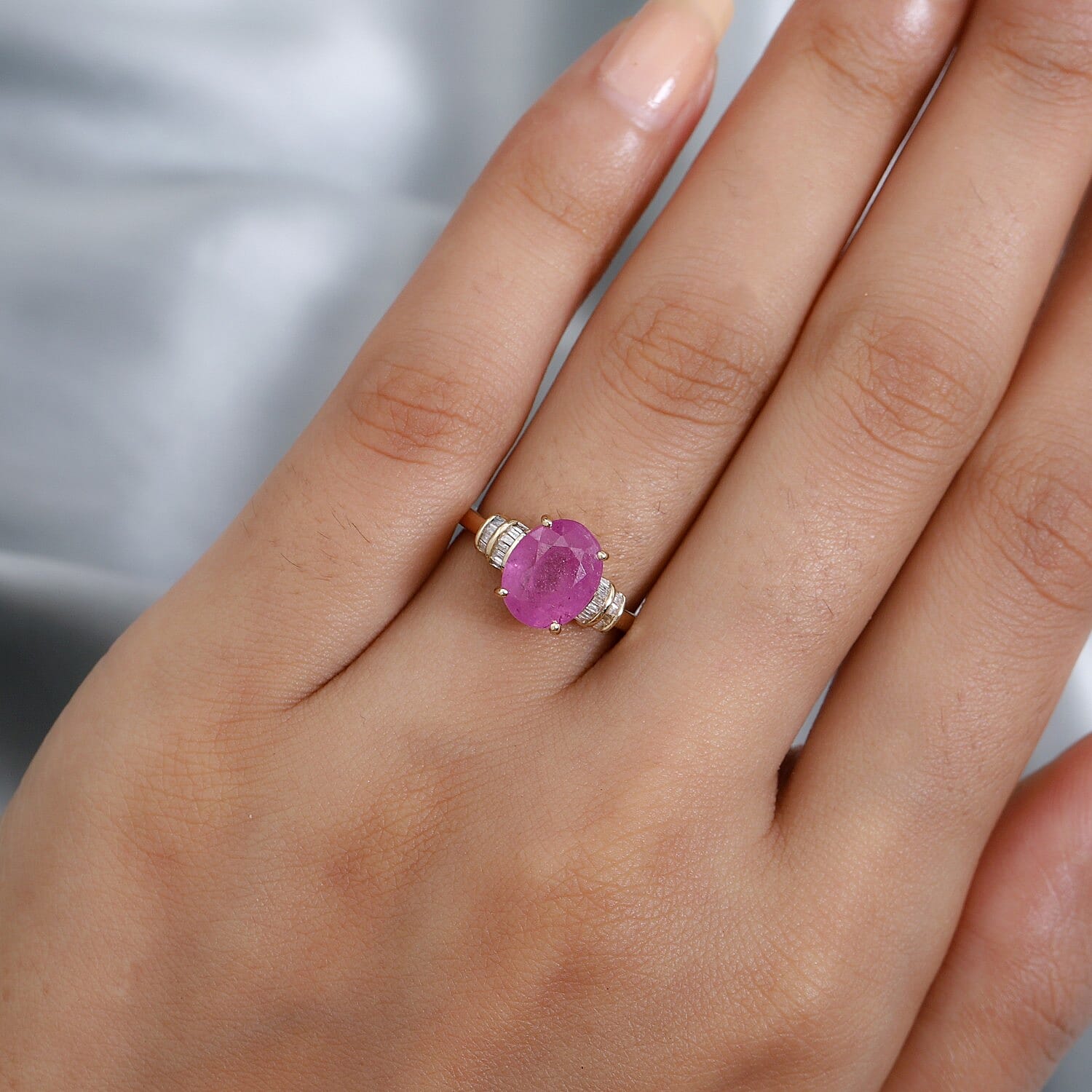 9K Yellow Gold Pink Sapphire and Diamond Ring 4.82 Ct.