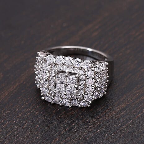 Lustro Stella Platinum Overlay Sterling Silver Cluster Ring Made with Finest CZ 3.79 Ct, Siver Wt 5.59 Gms