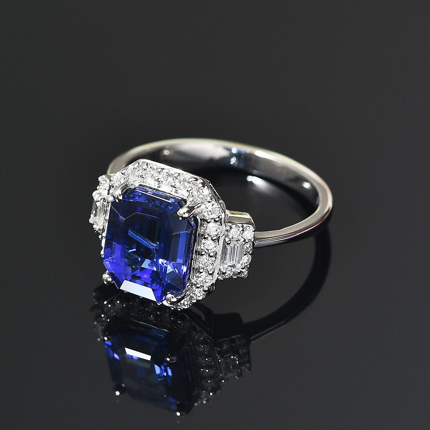 RHAPSODY 950 Platinum AAAA Tanzanite and Diamond (VS-E-F)  Ring 4.08 Ct, Platinum wt 4.81Gms
