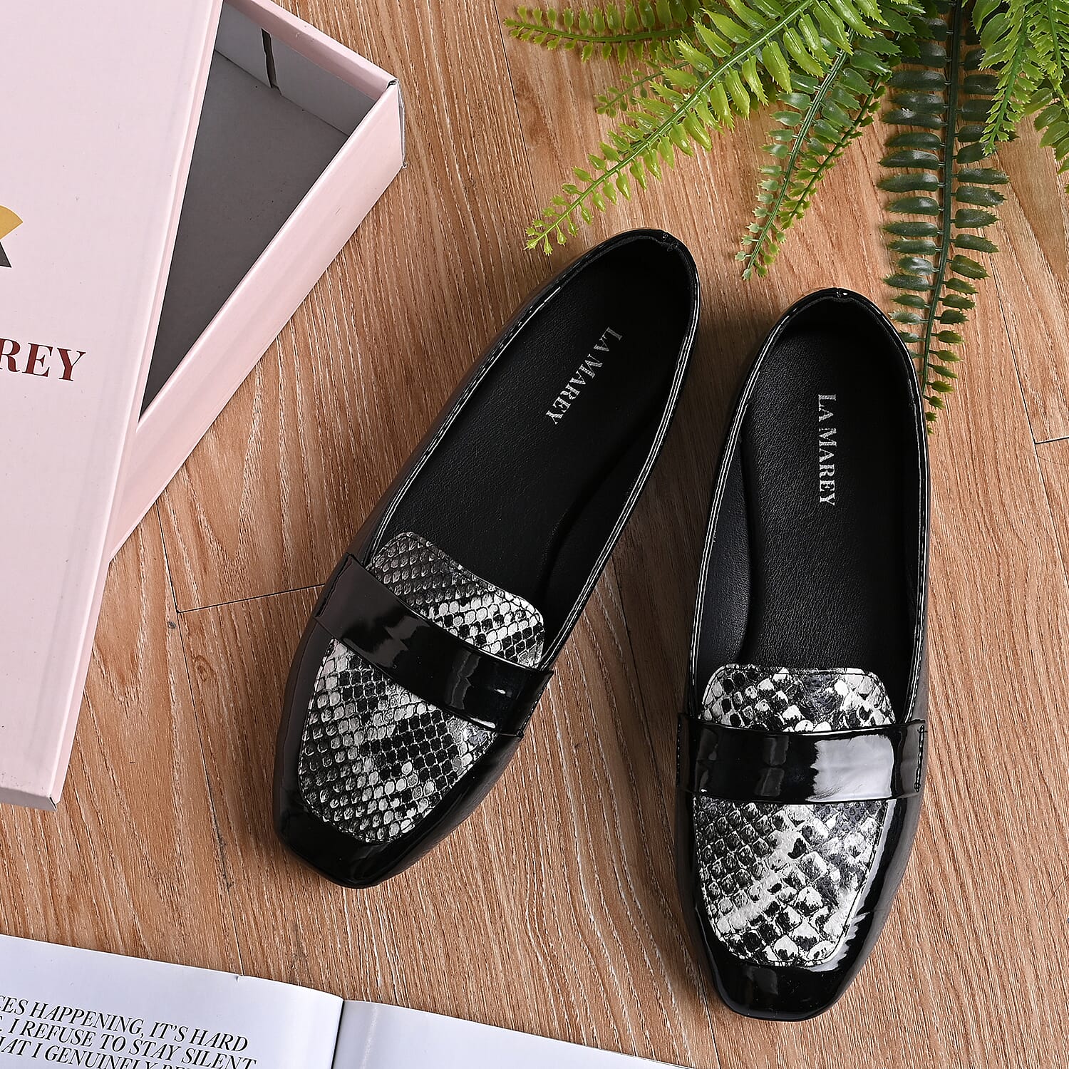La Marey Snake Skin Pattern Loafer Shoes - Black