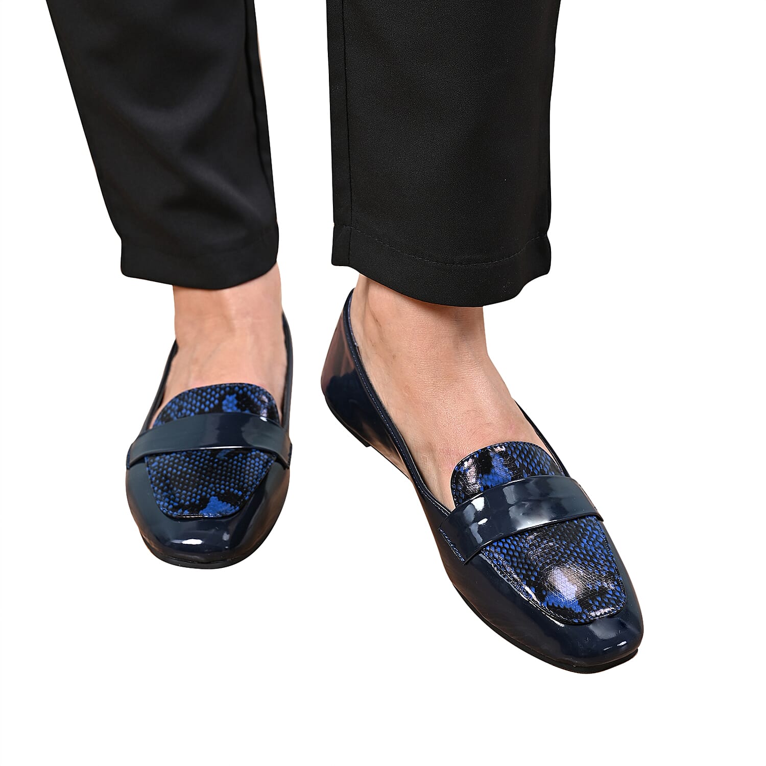 La Marey Snake Skin Pattern Loafer Shoes - Black