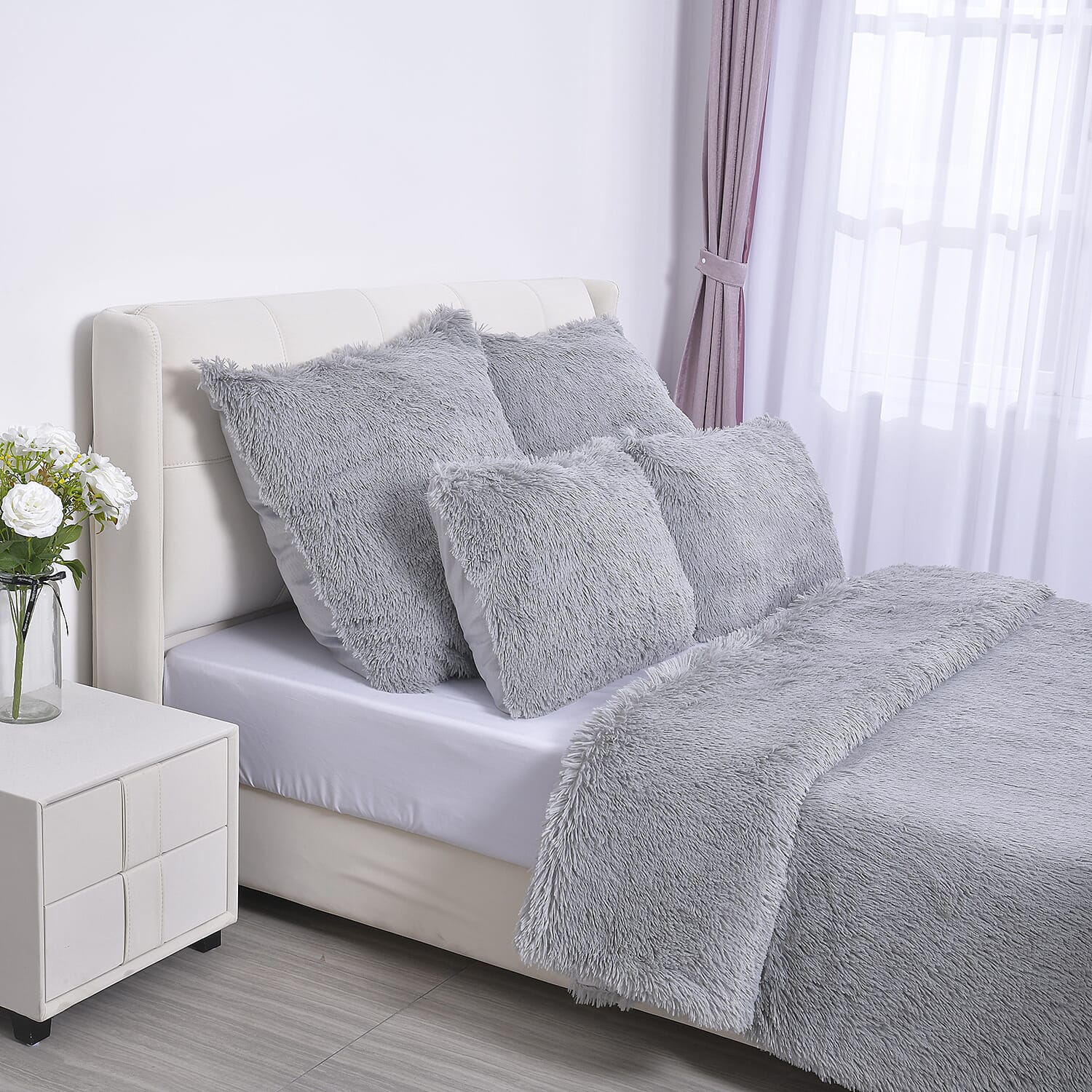 Premium 3 Piece Bedding Set - Faux Fur Blanket (Size 225x220 Cm) and 2 Pillow Cases (Size 70x50 Cm) - Grey