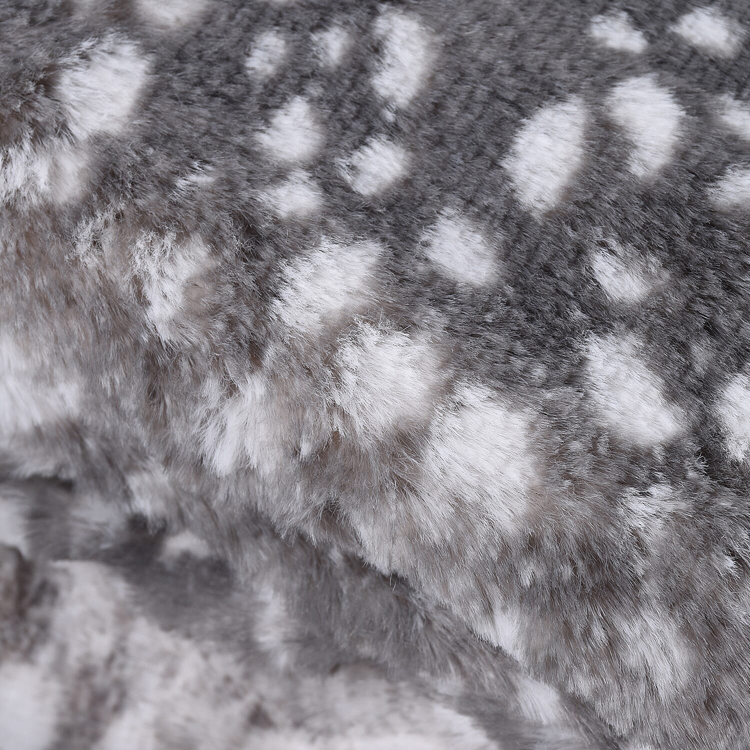 TJC Polka Dot Pattern Faux Fur Sherpa Blanket (Size 195x150 Cm) - Grey & White