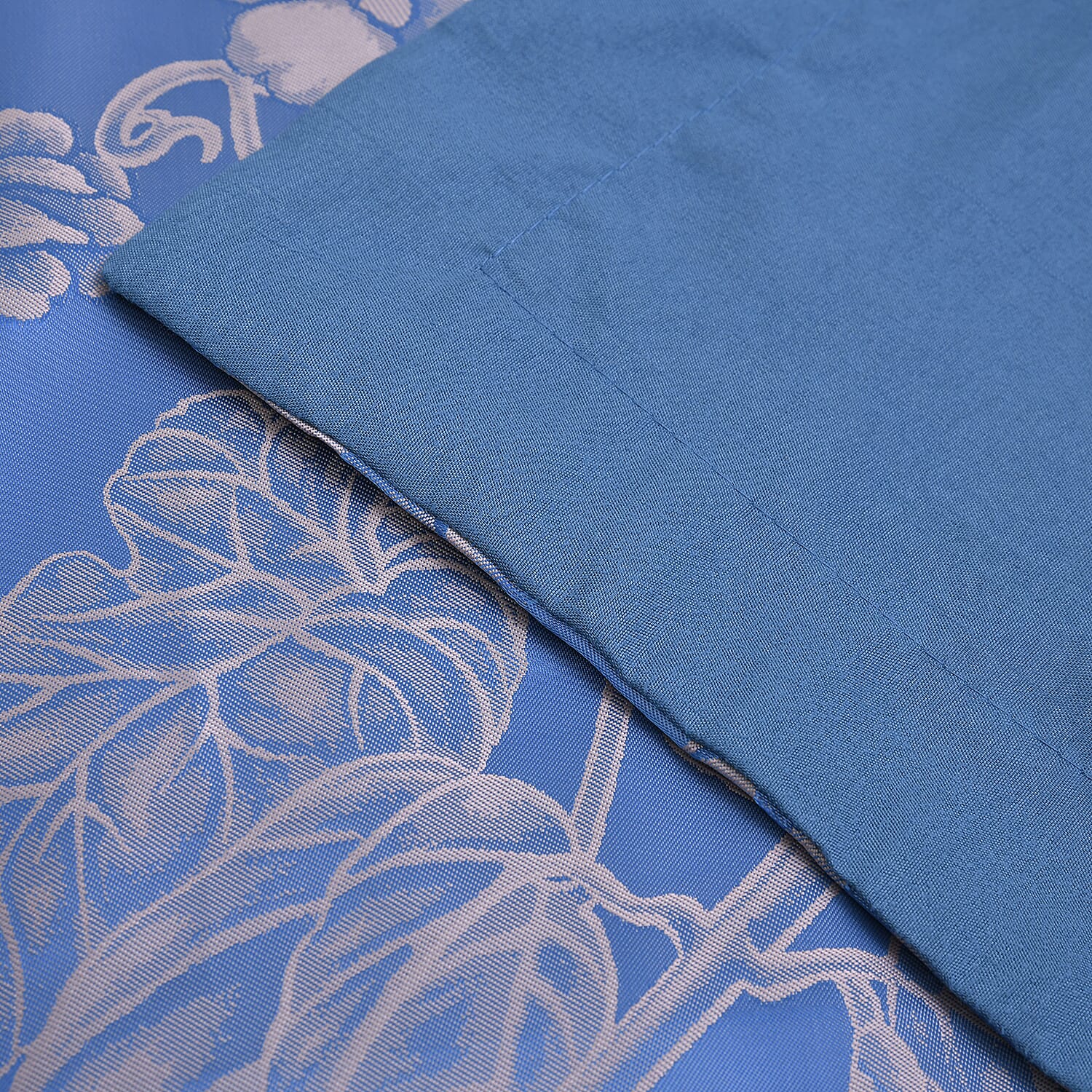 High End Look Delicate Paisley Pattern Comforter (Size 225x220Cm) and 2 Pillow Case (Size 70x50Cm) - Teal