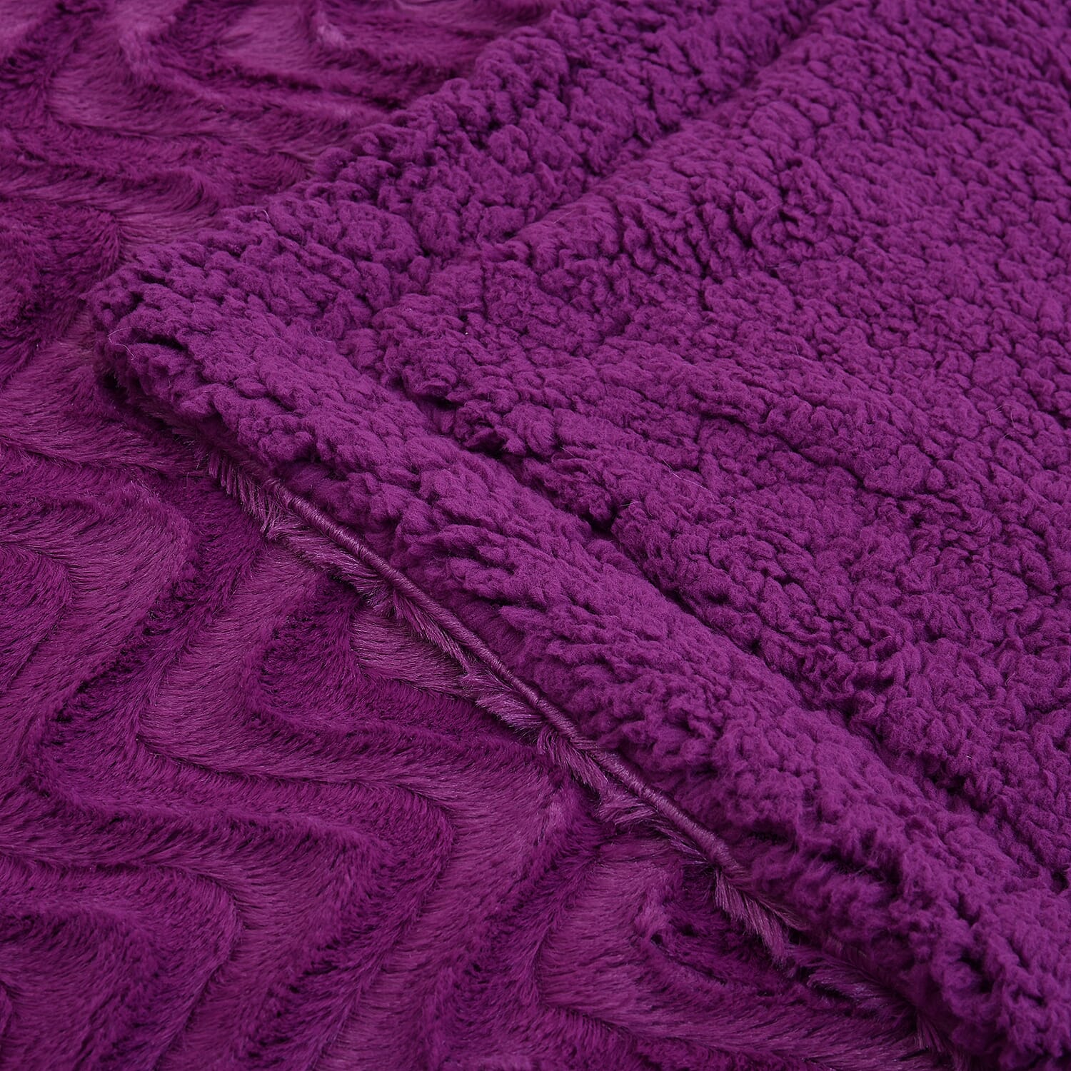 Soft Sherpa Blanket (Size 152x127Cm) - Purple