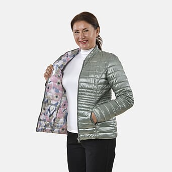 https://tjcuk.sirv.com/Products/38/8/3882989/TAMSY-Solid-Green-and-Floral-Pattern-Reversible-Padded-Jacket-Size-104_3882989_3.jpg?w=342&h=342