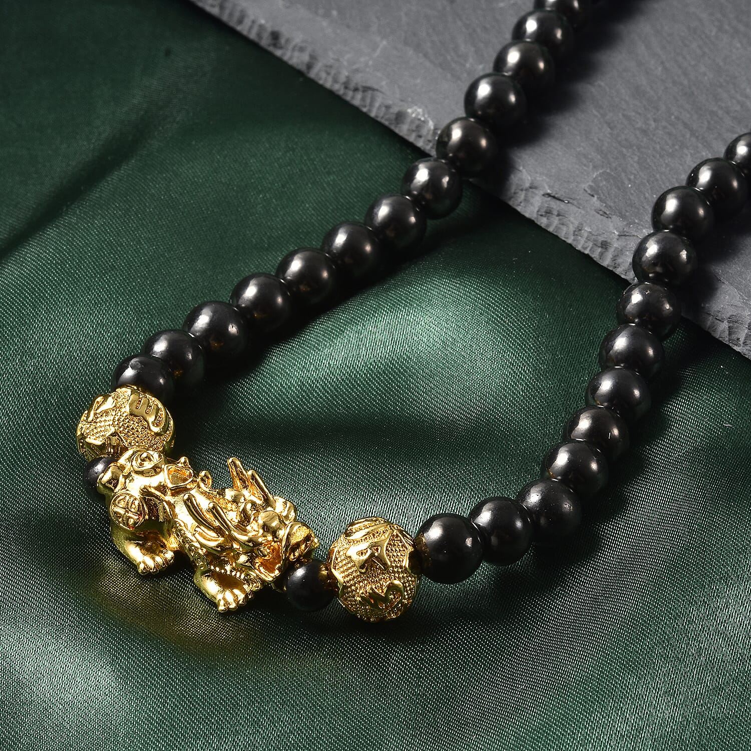 Feng Shui Shungite Necklace (Size - 20) with Magnetic Lock 202.000 Ct.