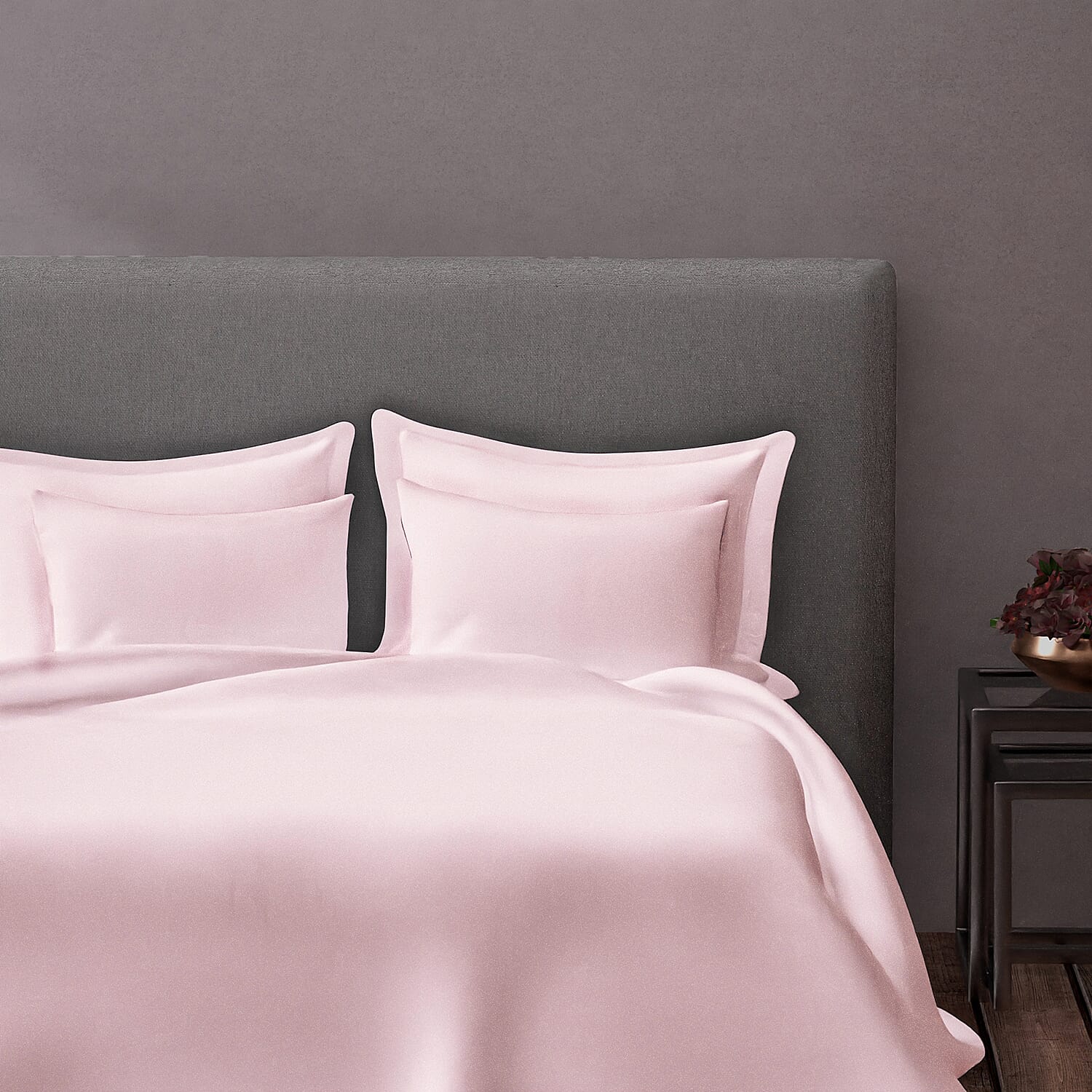 6 Piece Set - Flat Sheet Fitted Sheet 2 Pillowcase and Pillow Shams - White