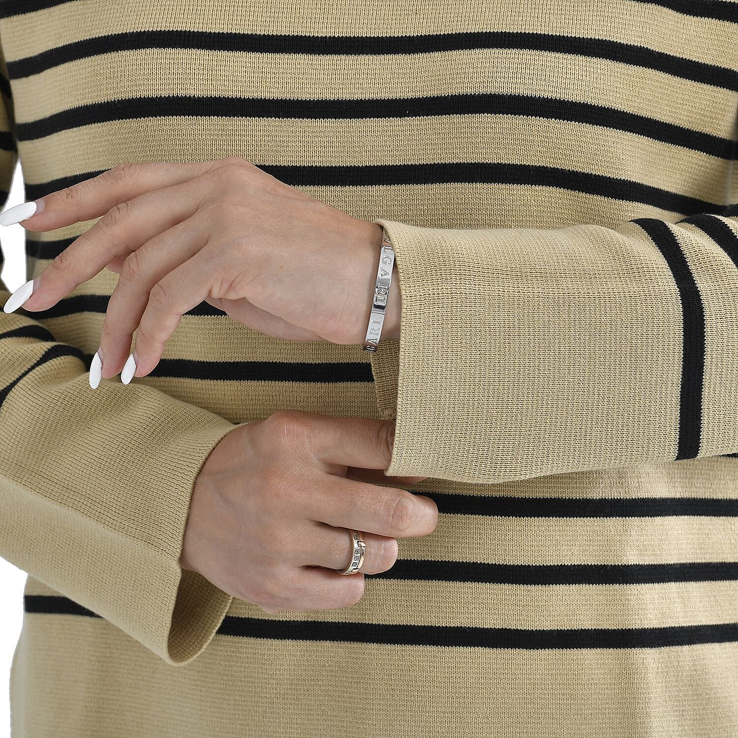 TAMSY Stripe Long Sleeves Knit Top - Black & Beige