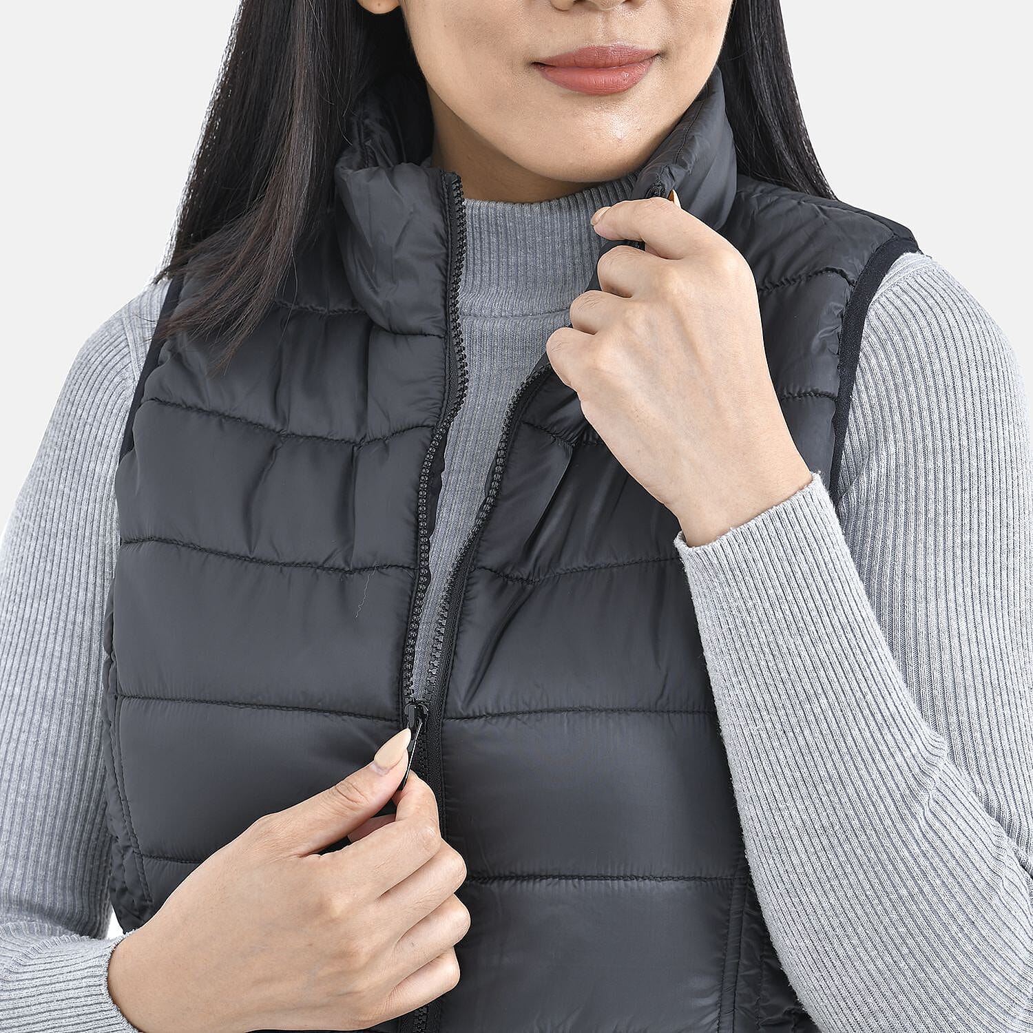 Tamsy Polyester Solid Gilet - Black Tamsy Polyester Solid Gilet - Black