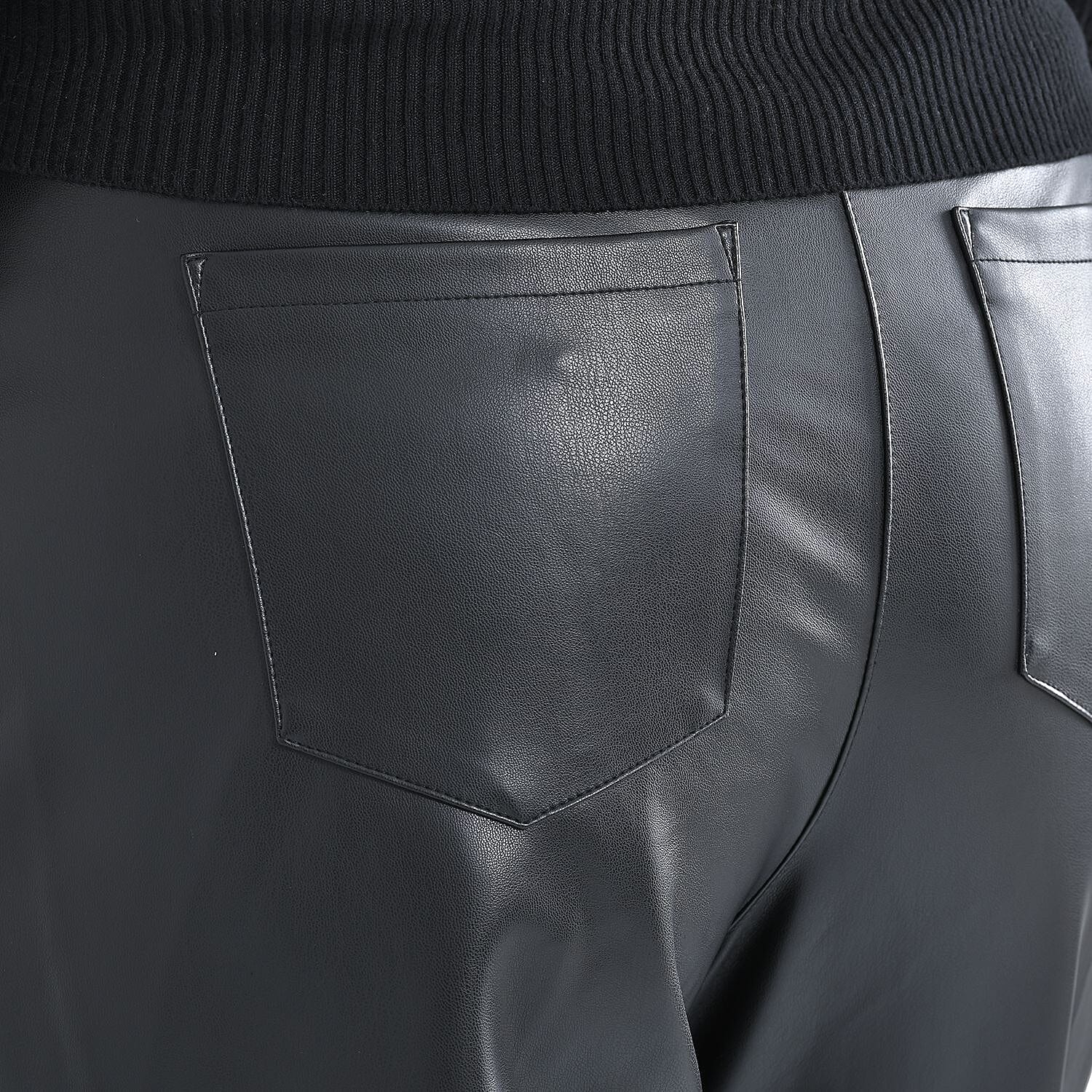 TAMSY Trouser with 2 Functional Front Pockets and 2 Back Pockets - Black