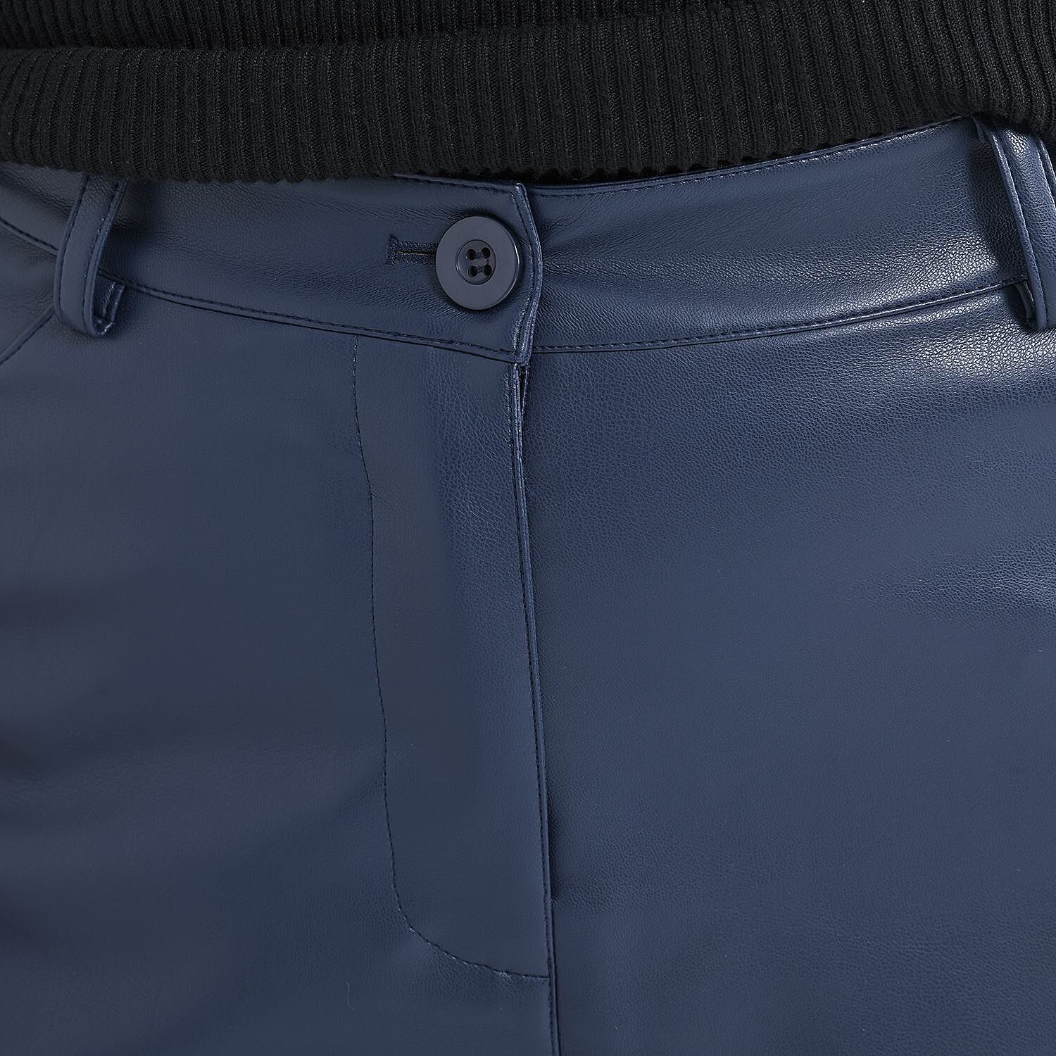 TAMSY Trouser with 2 Functional Front Pockets and 2 Back Pockets - Black