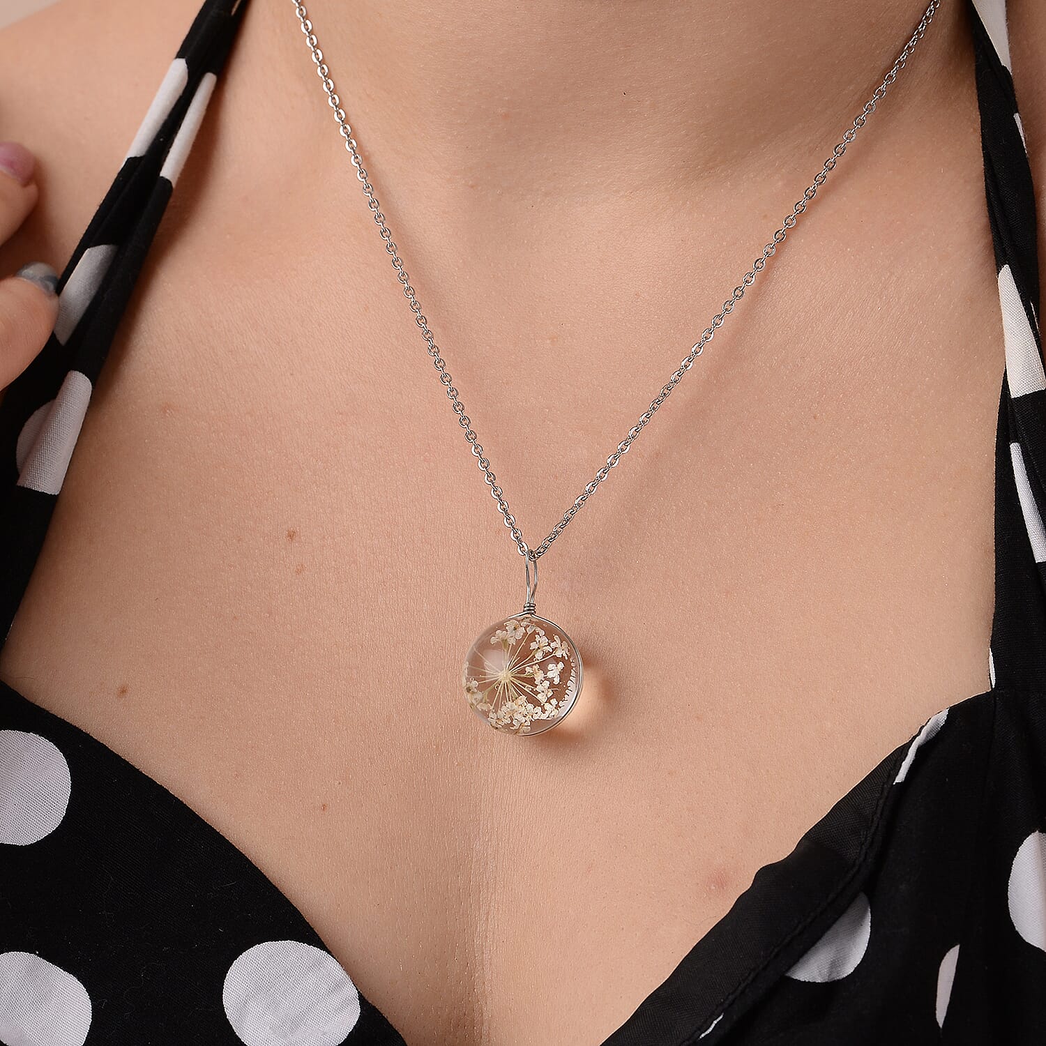 Glass Pendant with Chain  0.010  Ct.
