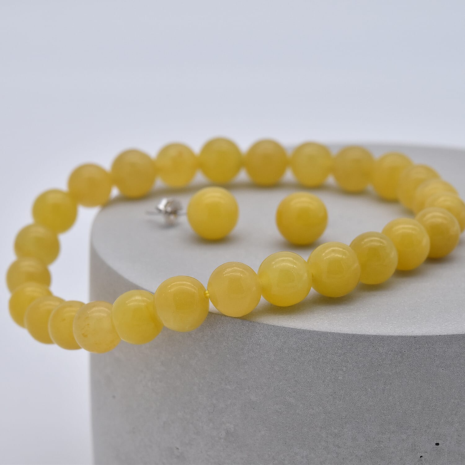 2 Piece Set -  Honey Jade Stretchable Bracelet (Size 7.5) and Stud Earrings (with Push Back) in Sterling Silver 128.00 Ct.